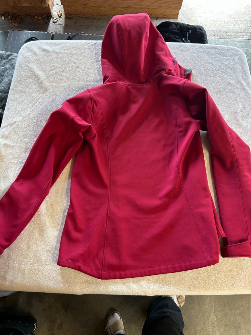 Mountain Hardwear Shell - Picture 4 of 4